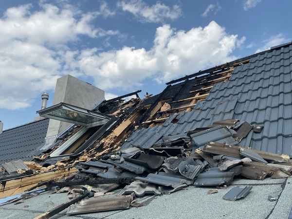 FW-DO: Dachstuhlbrand im Kreuzviertel - niemand wurde verletzt