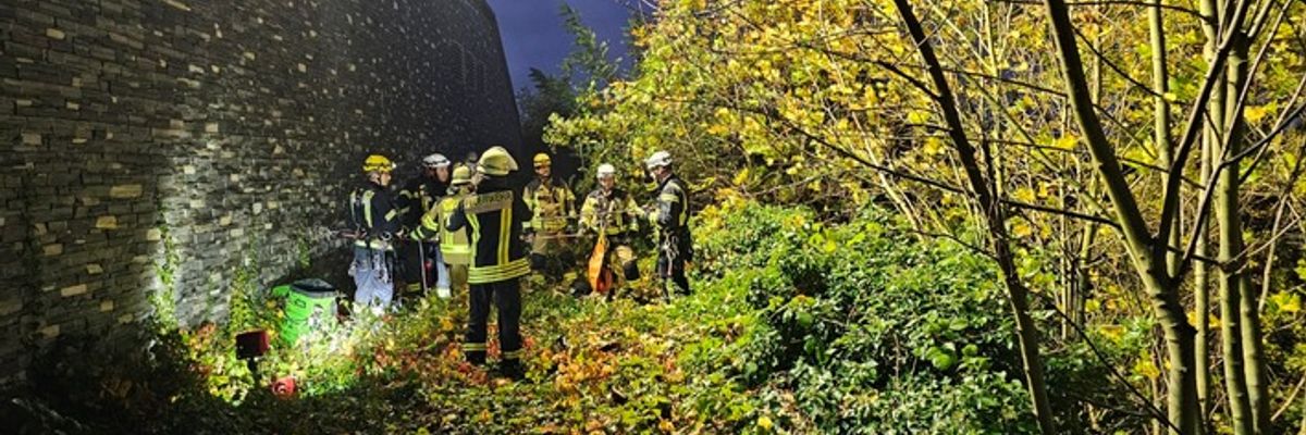 FW Königswinter: Personenrettung am Drachenfels