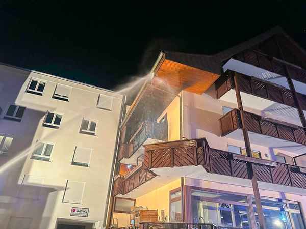 KFV-CW: Brand in Mehrfamilienhaus in Bad Herrenalb - Schnelles Eingreifen verhindert größeren Schaden