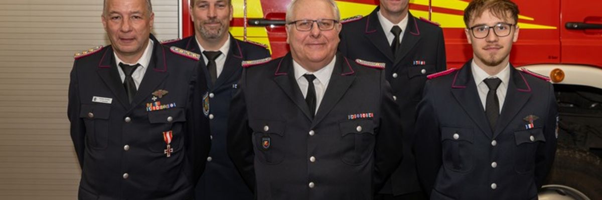 FW-RD: Jahreshauptversammlung der Feuerwehr Osterrönfeld - Rückblick, Ehrungen und Ausblick