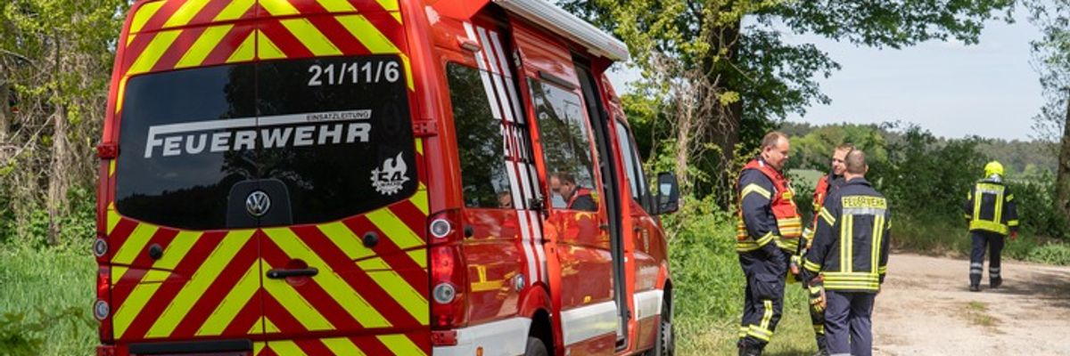 FW Flotwedel: Waldbrand zwischen Oppershausen und Offensen beschäftigt die Feuerwehren der Samtgemeinde Flotwedel