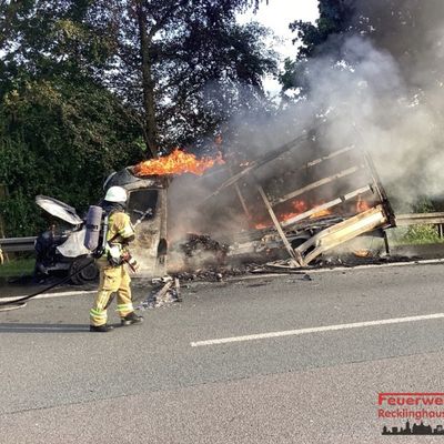 FW-RE: LKW-Brand auf der A2 in Fahrtrichtung Hannover