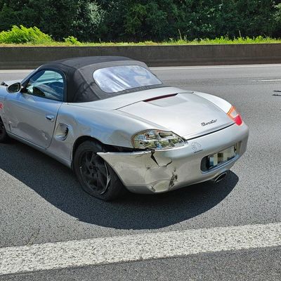 FW Burscheid: Verkehrsunfall sorgt für Stau auf Autobahn