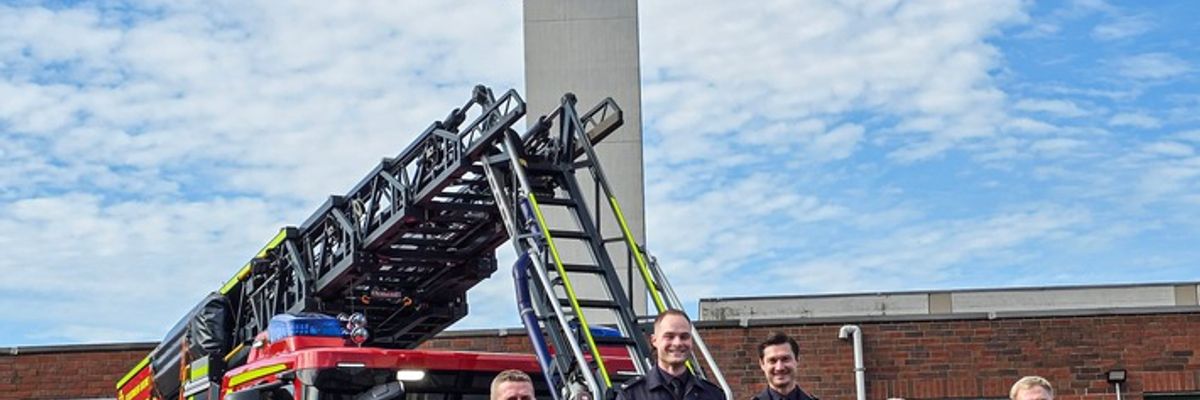 FW Bremerhaven: Zwei Brandmeister bei der Feuerwehr Bremerhaven ernannt und vereidigt
