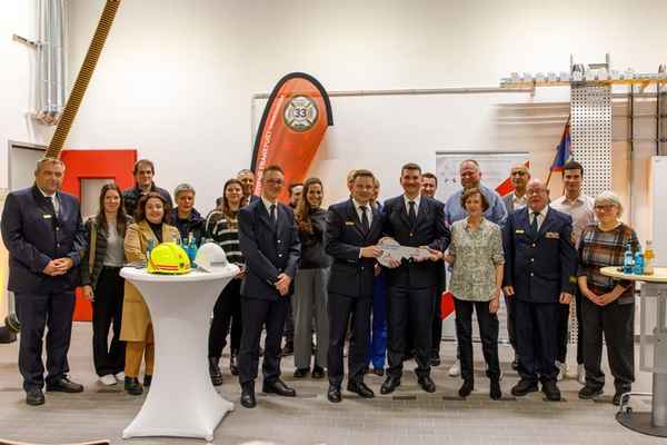 FW-F: Neues Feuerwehrhaus für die Freiwillige Feuerwehr Griesheim