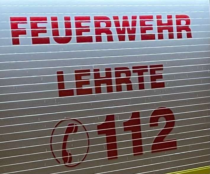 FW Lehrte: Küchenbrand löst Großeinsatz aus