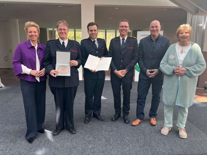 FW-Velbert: Musikzug der Freiwilligen Feuerwehr Velbert erhält ProMusica Plakette des Bundespräsidenten