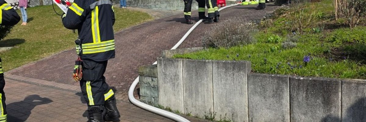 FW Ense: gemeldeter Kellerbrand in Niederense / Ursache vermutlich ein technischer Defekt