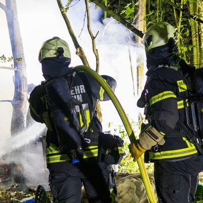 FW-MK: Feuer in einem Waldstück am Duloh