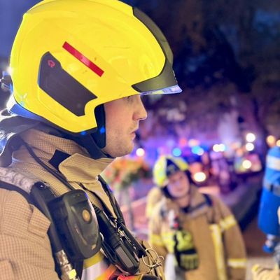 FW Ratingen: Feuerwehr Ratingen trainiert Einsatz an St. Peter und Paul