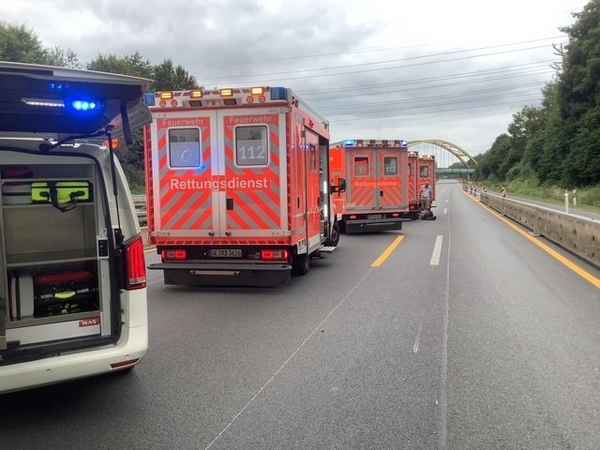 FW-GE: Verkehrsunfall auf BAB2