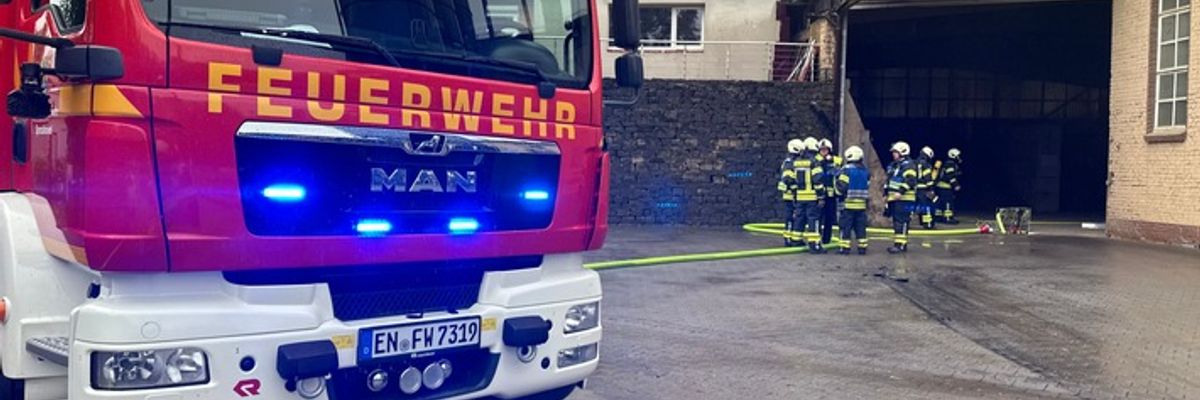 FW-EN: Großbrand in Gewerbebetrieb am Morgen verhindert