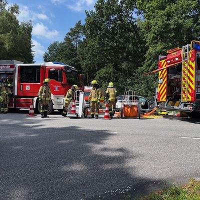 FW-SE: schwerer Verkehrsunfall auf der Bundesstraße 206