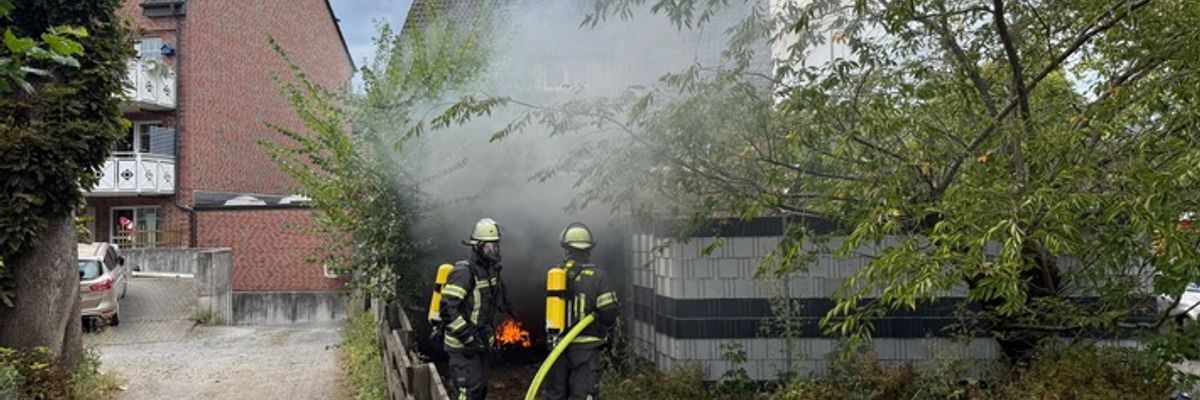 FW-WRN: Garagenbrand alarmiert die Feuerwehr