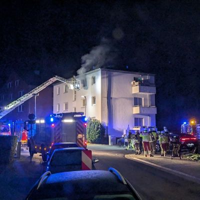 FW-KLE: Wohnungsbrand in einem Mehrfamilienhaus an der Waldstraße