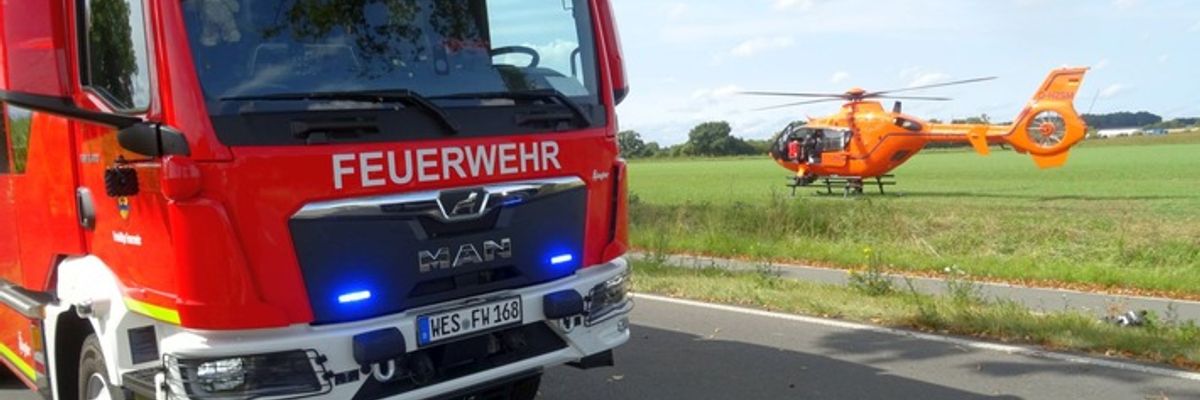 FW Sonsbeck: Gemeldeter PKW-Brand nach Verkehrsunfall