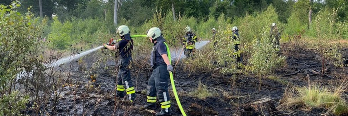 FW-EN: Waldbrand kann unter Kontrolle gebracht werden