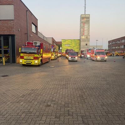 FW Ratingen: Ratinger Einsatzkräfte unterstützen bei Waldbrand im Kreis Düren