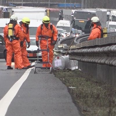 FW-ROW: Gefahrguteinsatz auf der A1 bei Sottrum - keine Verletzten