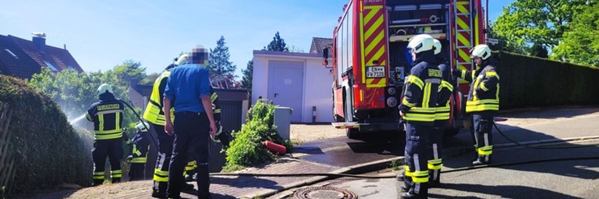 FW-EN: Heckenbrand in Niedersprockhövel