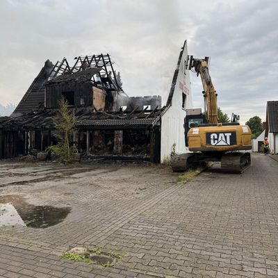 FW-ROW: Brennt Einfamilienhaus