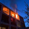 FW-E: Ausgedehnter Wohnungsbrand in Senioreneinrichtung in Essen-Kettwig - mehrere Wohnungen vorübergehend unbewohnbar