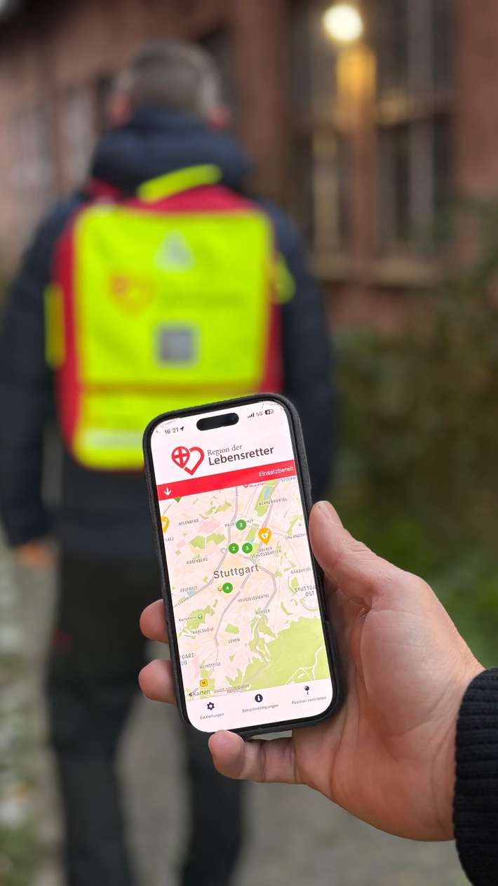 FW Stuttgart: Ein Jahr "Region der Lebensretter" in Stuttgart - erfolgreicher Start für mehr Sicherheit und schnelle Hilfe
