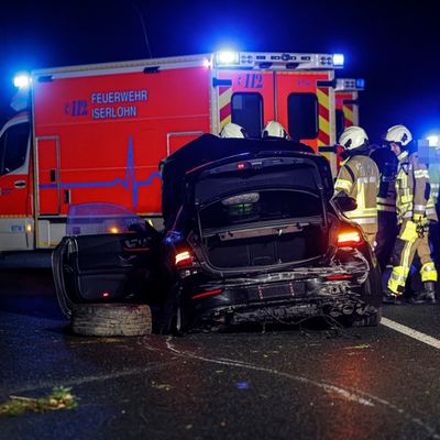 FW-MK: Schwerer Verkehrsunfall auf der Autobahn endet glimpflich