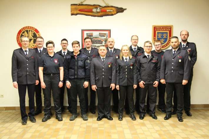 FW Beverungen: Zahlreiche Einsätze, neue Technik und viele gemeinsame Stunden / Jahresrückblick des Löschzug Beverungen und Feuerwehrverein St. Florian e.V.