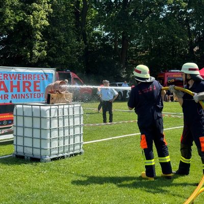 FW-ROW: 75 Jahre Feuerwehr Minstedt - Stadtfeuerwehrfest begeistert mit spannenden Wettbewerben und großem Gemeinschaftsgeist