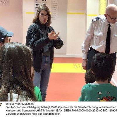 FW-M: Münchner Feuerwehrausstellung bietet erstmals Führung in Gebärdensprache an (Altstadt)