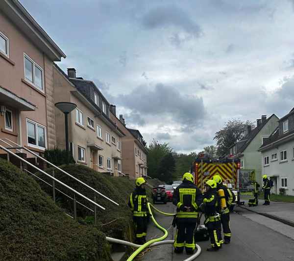 FW-EN: Wohnungsbrand in der Flurstraße