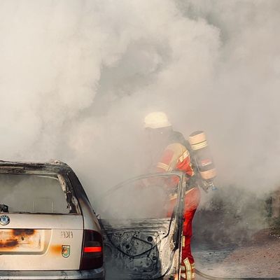 FW Minden: PKW im Vollbrand