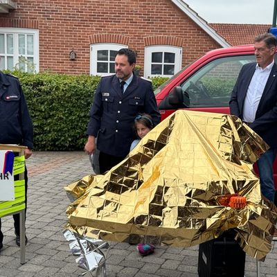 FW-OLL: Familienfest der Feuerwehr Littel mit Fahrzeug- und Drohnenübergabe