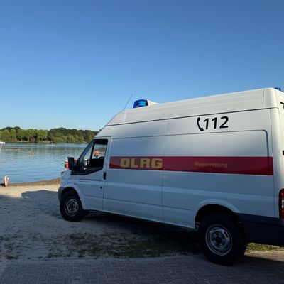 FW-AUR: In Ufernähe verschwundenes Kind rasch gefunden