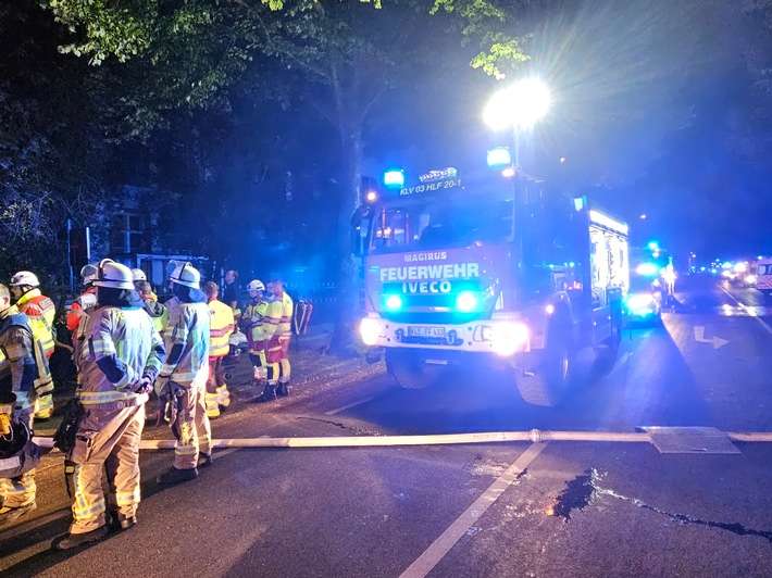 FW-KLE: Nächtlicher Brand in Seniorenheim