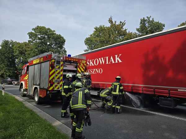 FW-WRN: Gemeldeter LKW-Brand auf der Bundesautobahn 1 in Fahrtrichtung Bremen
