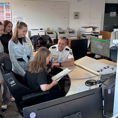 FW-M: Girlsday bei der Feuerwehr München (Stadtgebiet)