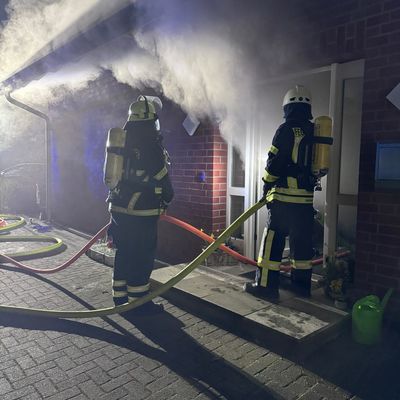FFW Fredenbeck: Kellerbrand in Wedel