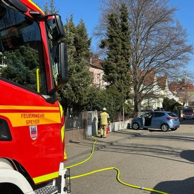 FW Speyer: Verkehrsunfall St.-German-Straße