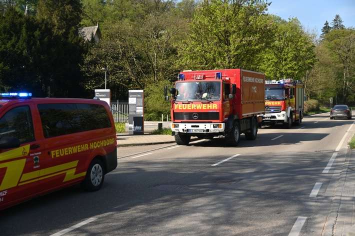 FW LK Esslingen: Groß angelegte Übung des Gemeindeverwaltungsverband Reichenbach an der Fils im Gewerbegebiet Leintel.