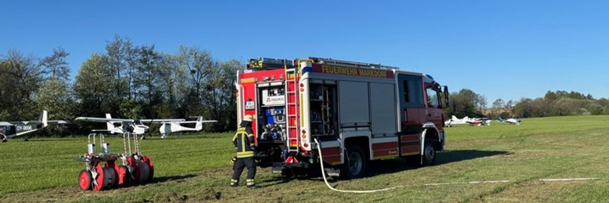 KFV Bodenseekreis: Ultraleichtflugzeug überschlägt sich