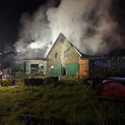 FW-WRN: Scheunenbrand in Werne-Schmintrup