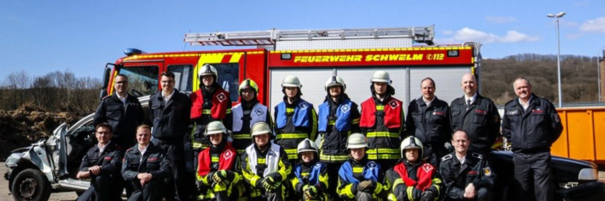 FW-EN: Erfolgreich abgeschlossene Grundausbildung Modul "Technische Hilfeleistung" der Feuerwehr Schwelm