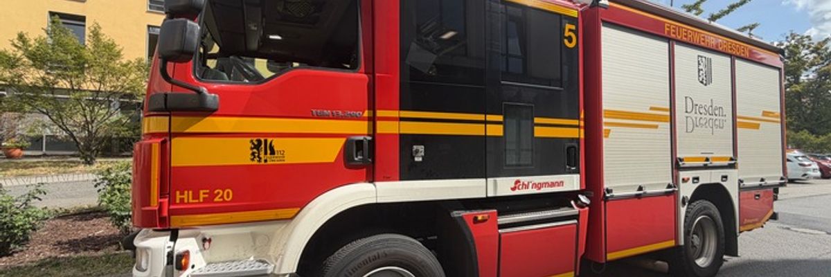 FW Dresden: Umluftanlage in Aufenthaltsraum gerät in Brand