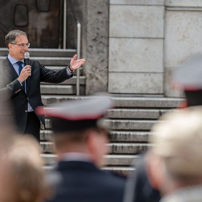 FW Stuttgart: Vorstellung einer neuen Designlinie für die Feuerwehr Stuttgart