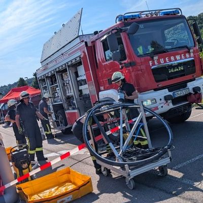 FW Stockach: Gefahrstoffzug Stockach: Bereit für den Ernstfall - Intensive Übung sichert Schutz der Bevölkerung