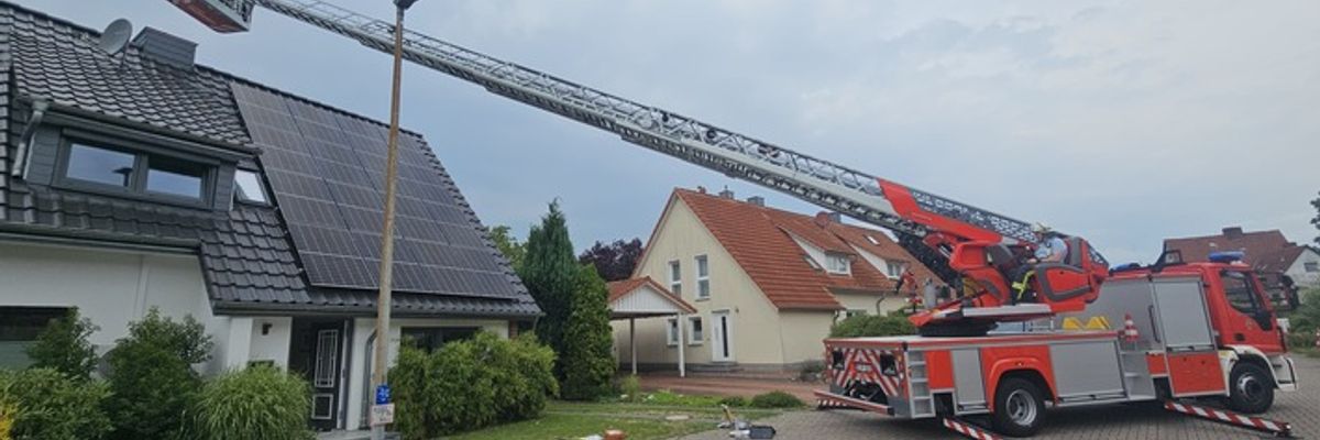 FW Celle: Tierrettung aus Schornstein