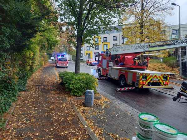 FW-EN: Mehrere Menschenrettungen am Morgen für die Feuerwehr - Mehrere parallele Einsätze fordern Feuerwehr Herdecke am Morgen