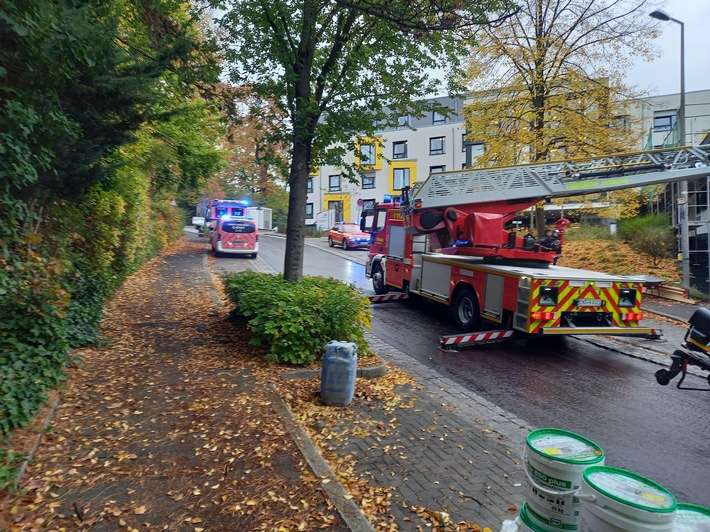 FW-EN: Mehrere Menschenrettungen am Morgen für die Feuerwehr - Mehrere parallele Einsätze fordern Feuerwehr Herdecke am Morgen